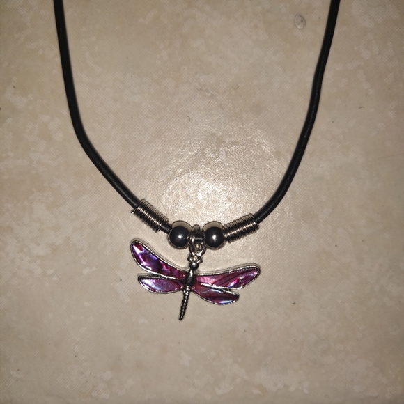 🌸Dragon Fly Necklace🌸 - Picture 3 of 7